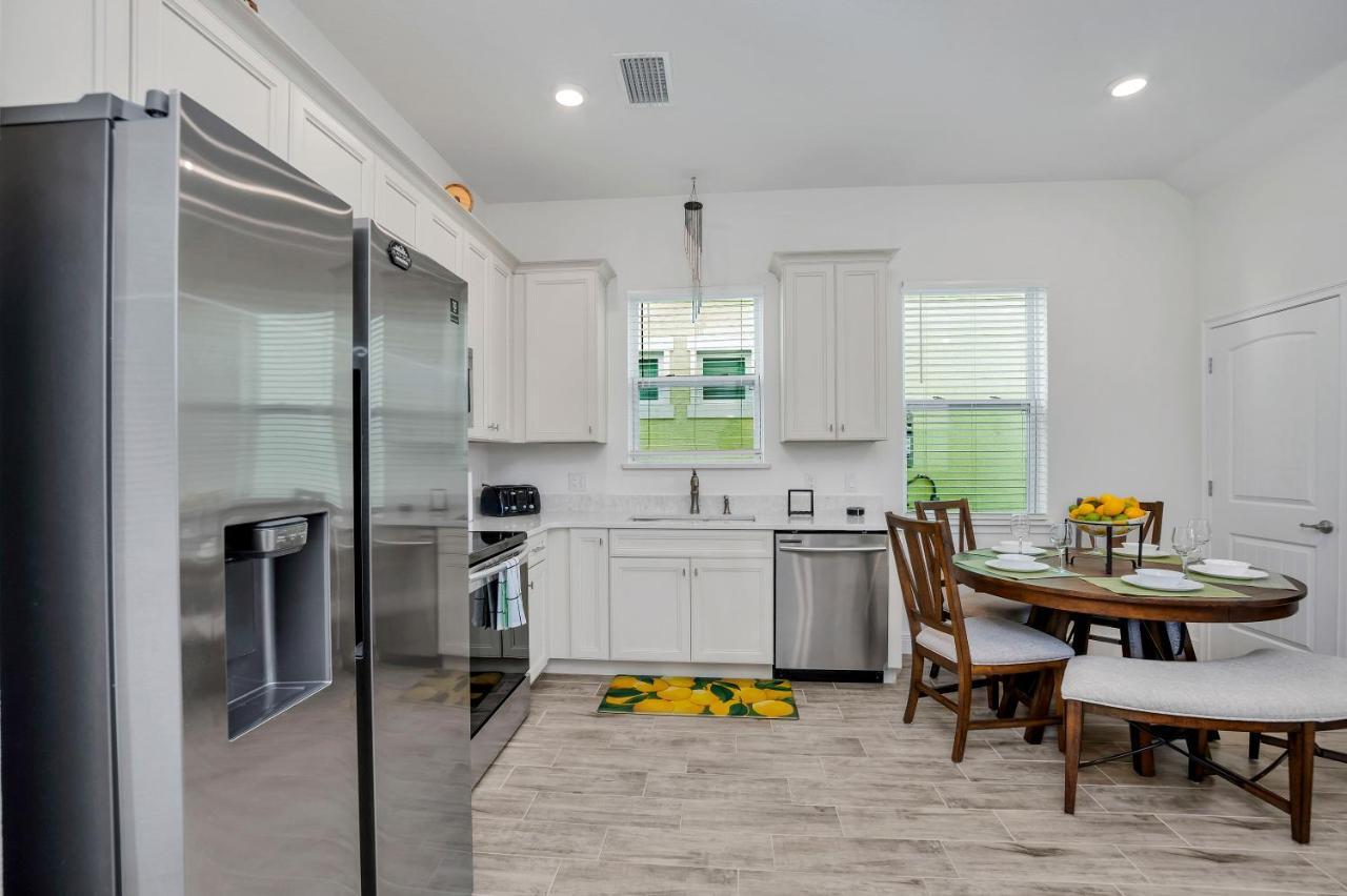 Margaritaville Cottage, Private Pool, Near Holiday home