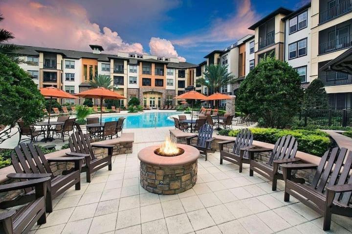 Apartment ***luxury 2 Bedroom Apt Near All Attractions***