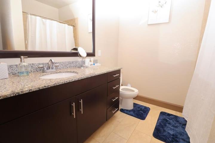 ***luxury 2 Bedroom Apt Near All Attractions*** Orlando