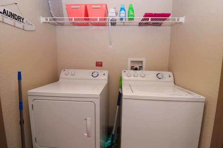 ***luxury 2 Bedroom Apt Near All Attractions*** Orlando