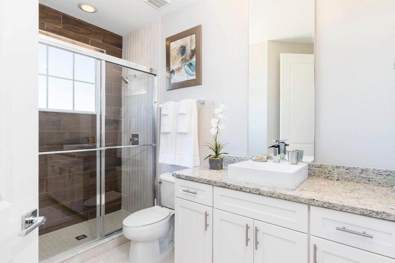 5 Bedroom 6 Ba 5 Min To Disneyworld Hot Tub Bbq