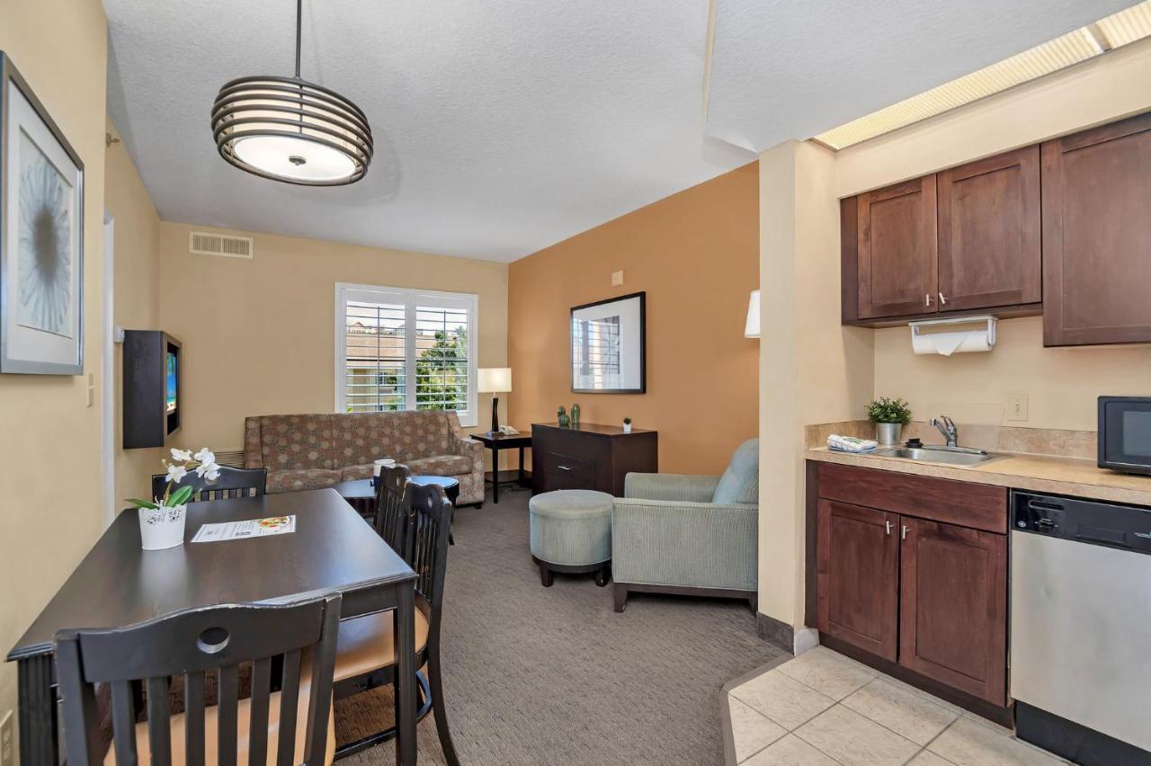 1br 2 Queens Hotel-apt With Pool, Hot Tub & Arcade, Near & Universal! *