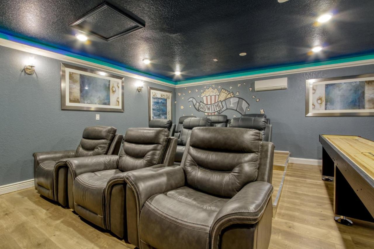 Daze - 5 Bed Windsor Hills Pool Holiday home