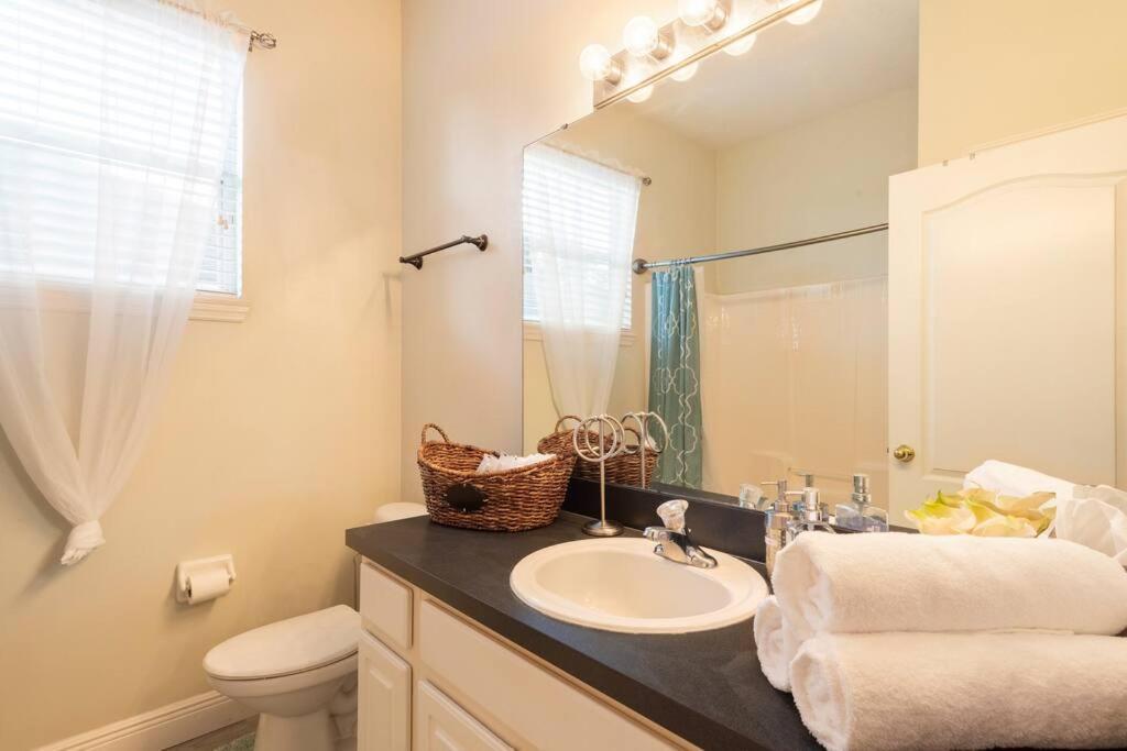 Holiday home Apopka-3bd/2baths Entire Residential Home! Orlando