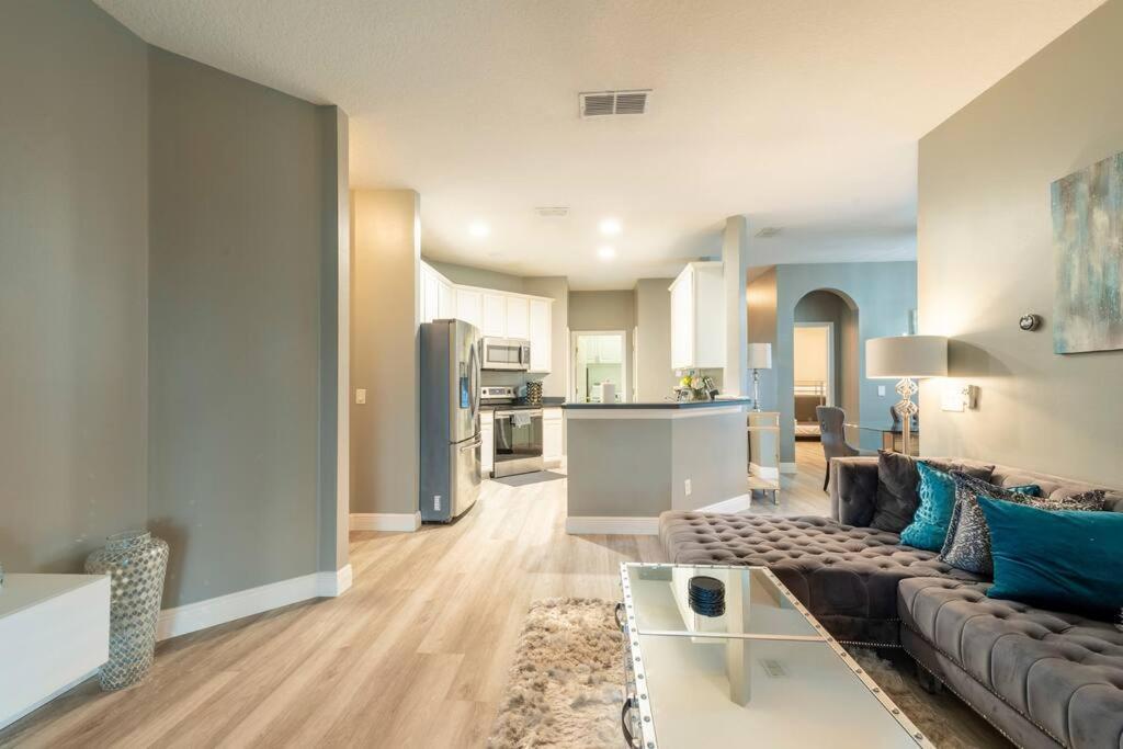 Apopka-3bd/2baths Entire Residential Home! Orlando
