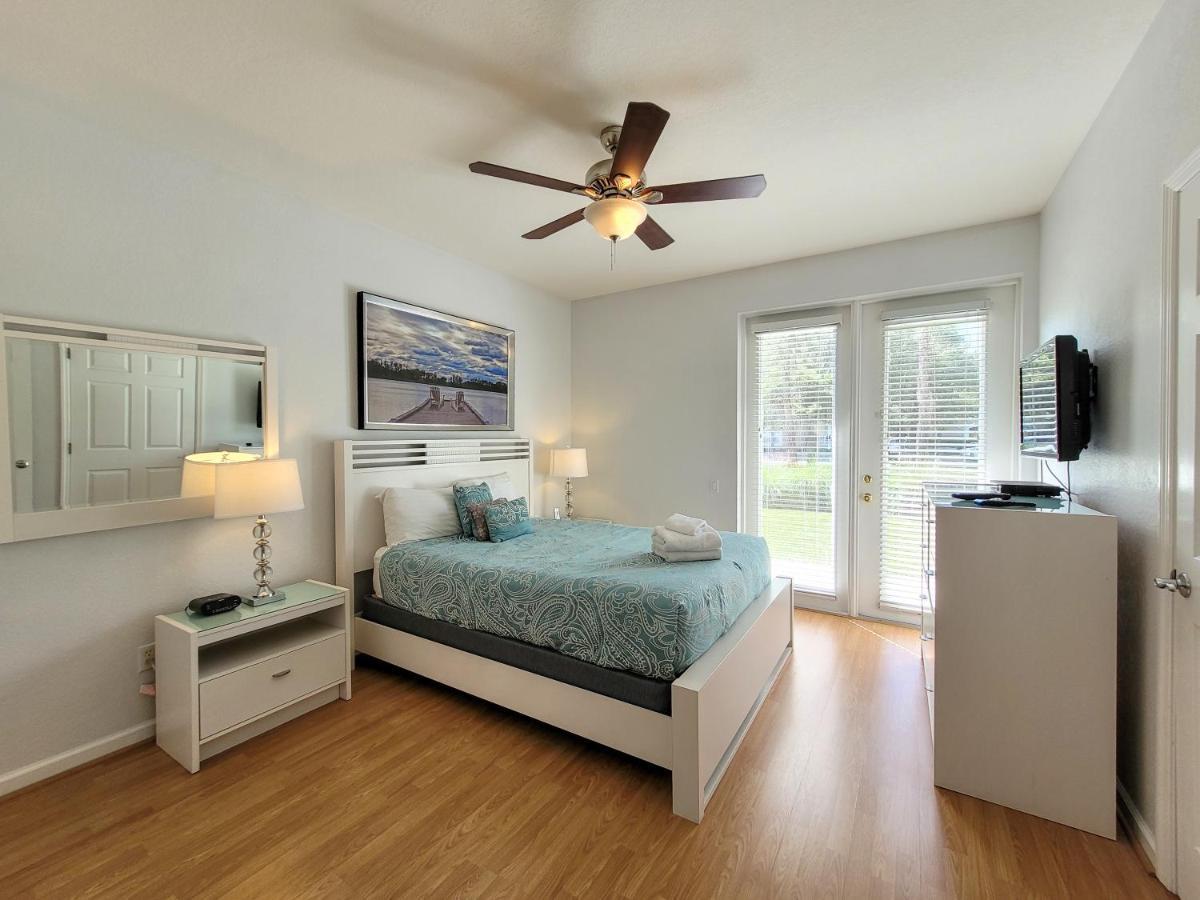 Holiday home 3br 4 Bath Large 5min Conv Center 1732ft Orlando