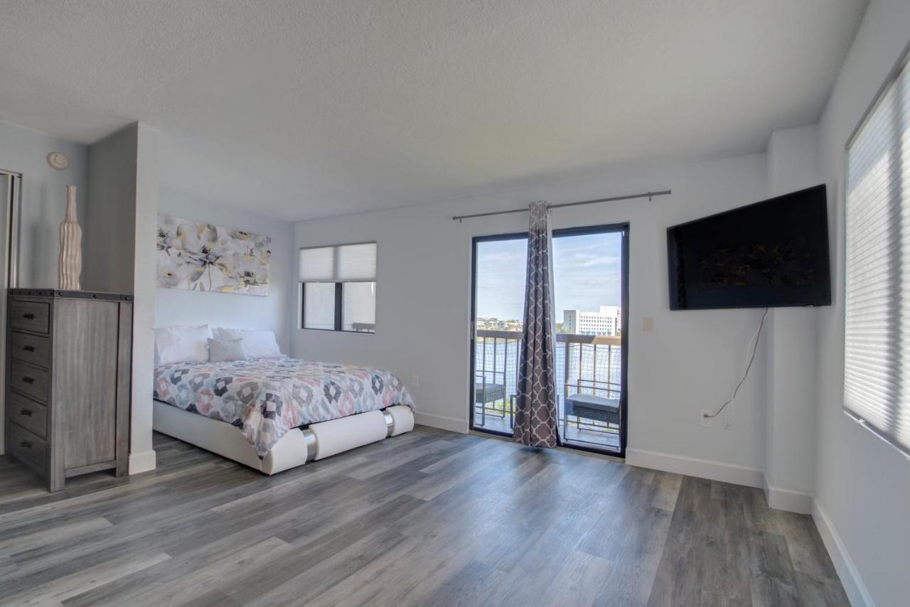 Cozy On International Dr. Near Universal Apartment *
