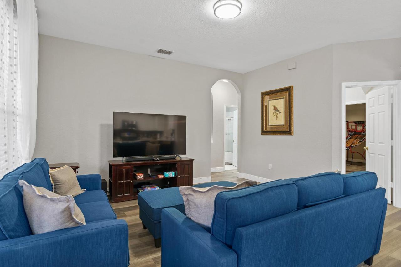 2miles To Disney, W Pool In Windsor Hills Villa