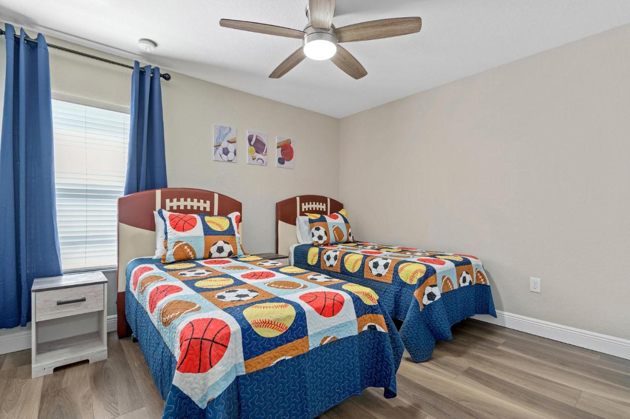 2miles To Disney, W Pool In Windsor Hills *