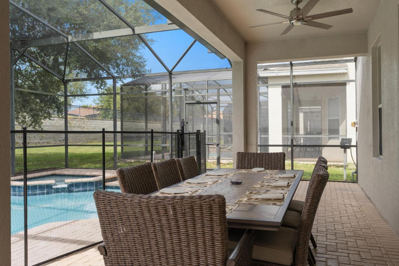 2miles To Disney, W Pool In Windsor Hills