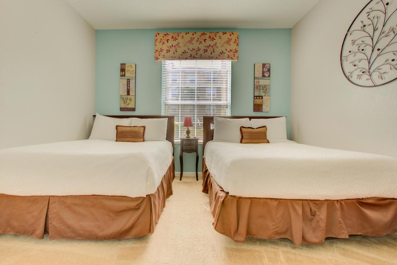 Gorgeous 1st-floor, End Unit W Lakeview Apartment Orlando