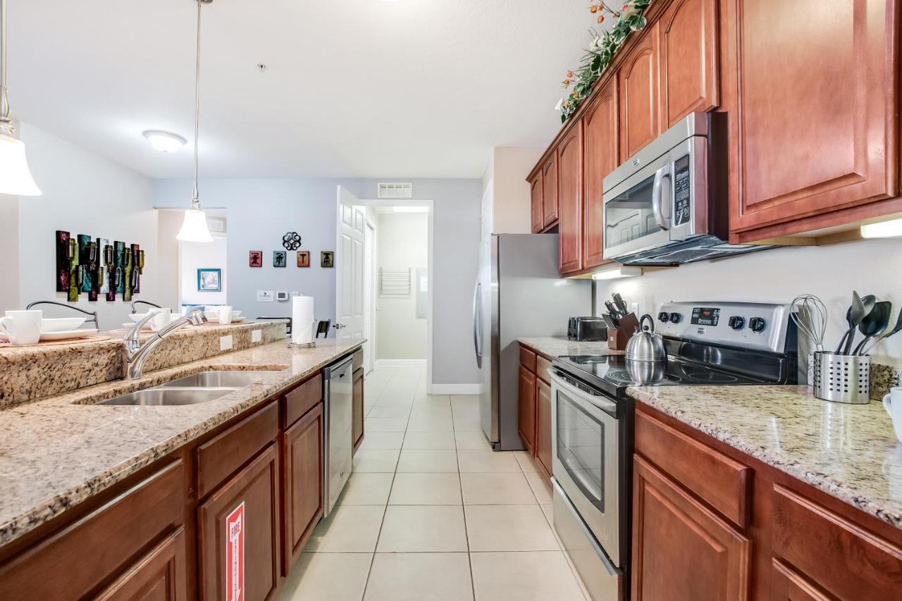 Spectacular Lakeview Condo, Near Wdw & Universal *