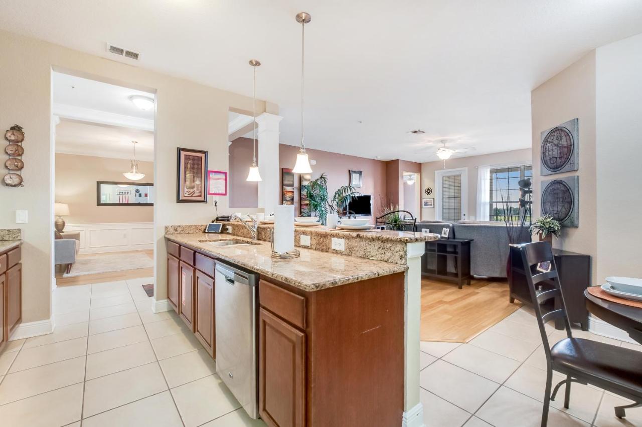 Apartment Spectacular Lakeview Condo, Near Wdw & Universal *