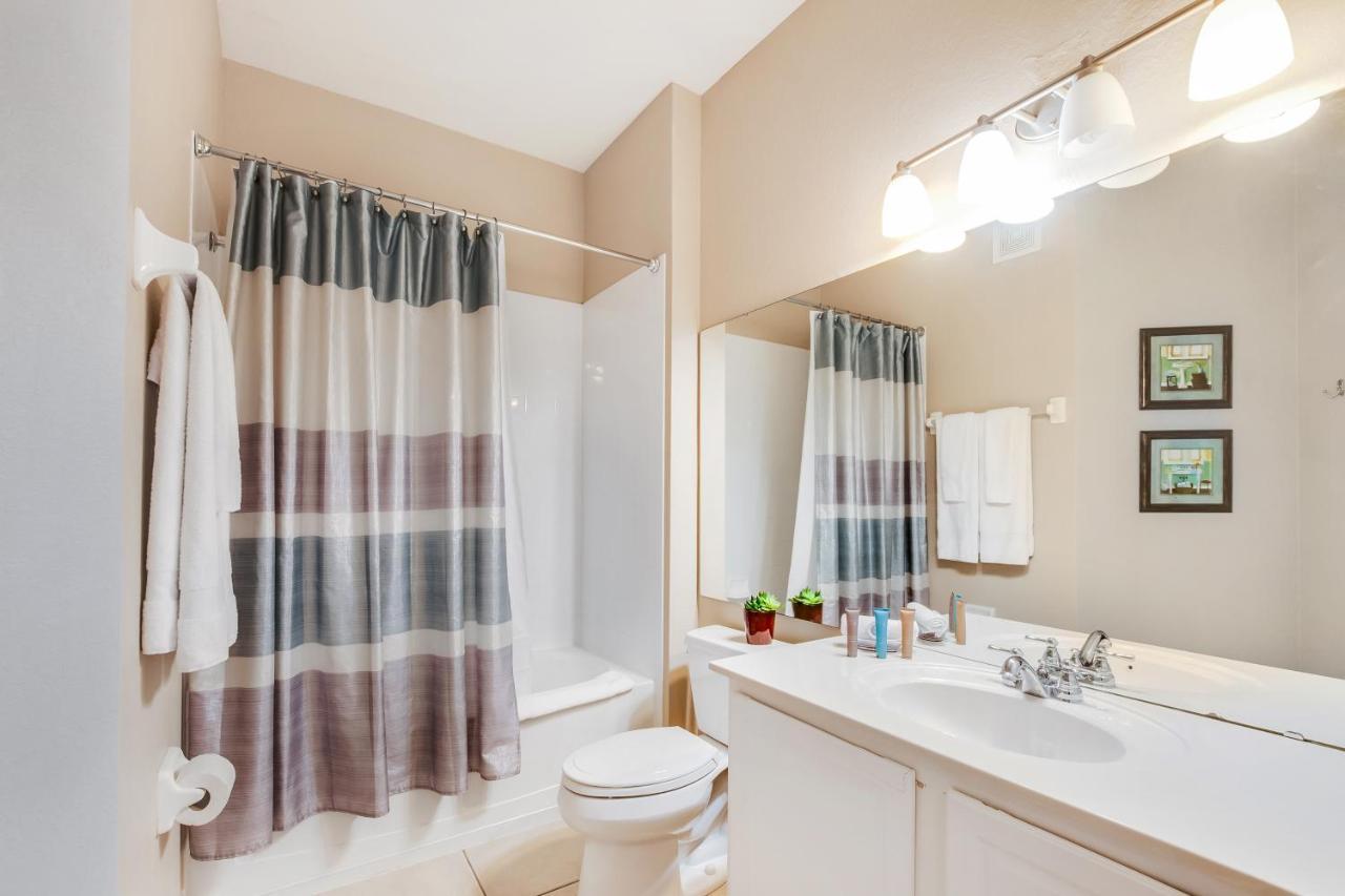 Apartment Spectacular Lakeview Condo, Near Wdw & Universal Orlando