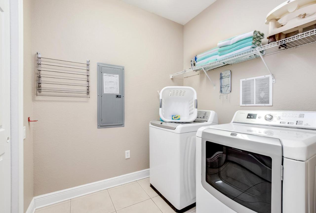 Spectacular Lakeview Condo, Near Wdw & Universal * Orlando