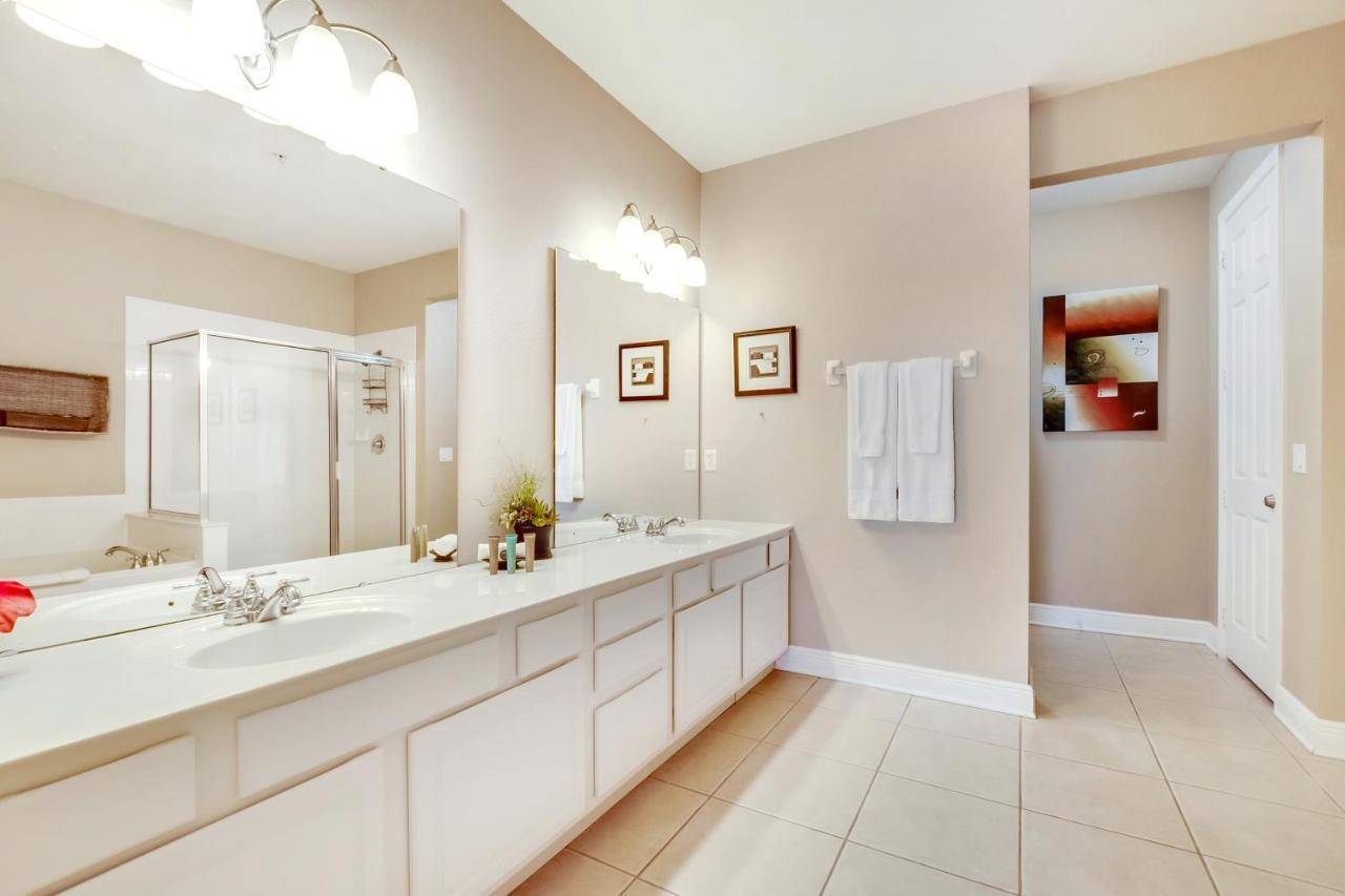 Spectacular Lakeview Condo, Near Wdw & Universal Apartment