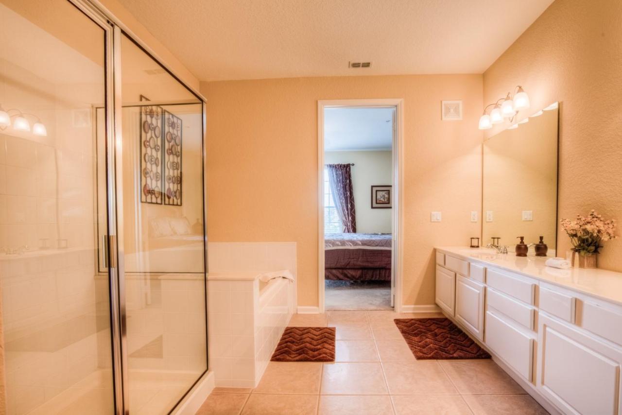 Luxurious Wprivate Balcony Amazing View Apartment