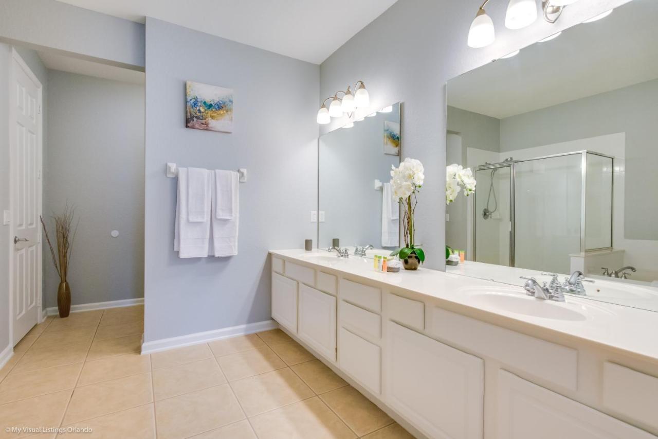 Beautiful W Private Balcony Near Universal Apartment