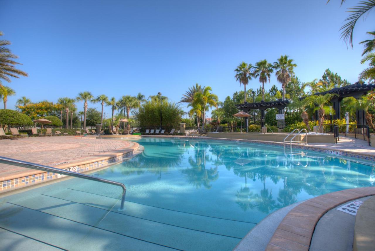 Updated Vista Cay Townhome, 10 Min From Universal Holiday home