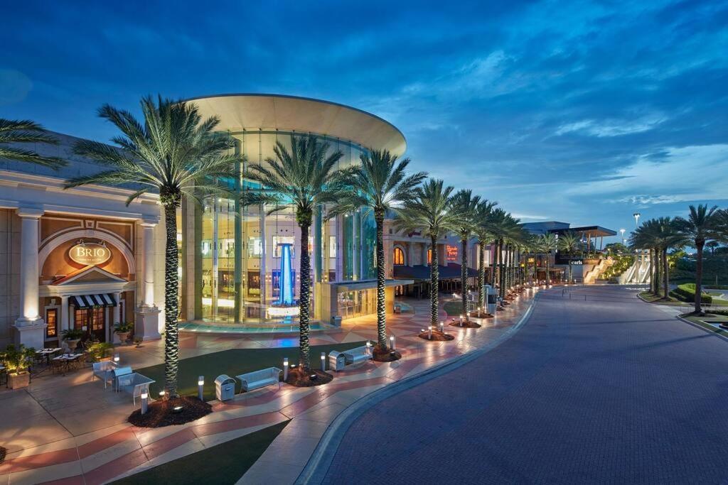 Apartment Luxurious 2-bed W/lake View And Amenities *