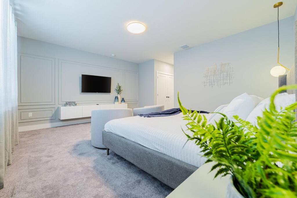 **brand New** Luxurious Decor Townhouse With Private Pool Hit17145