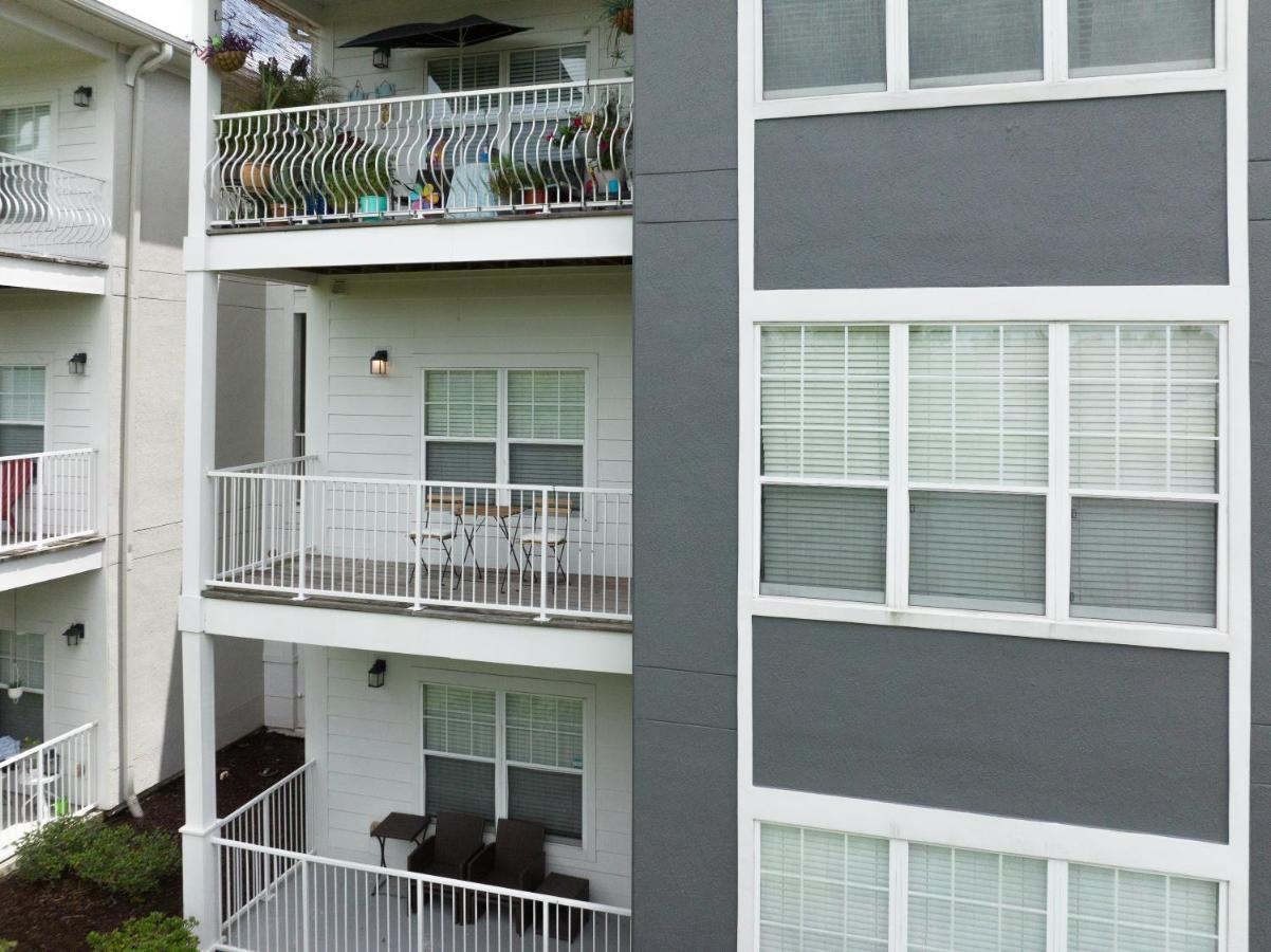 Apartment Luxurious 2-bed W/lake View And Amenities *