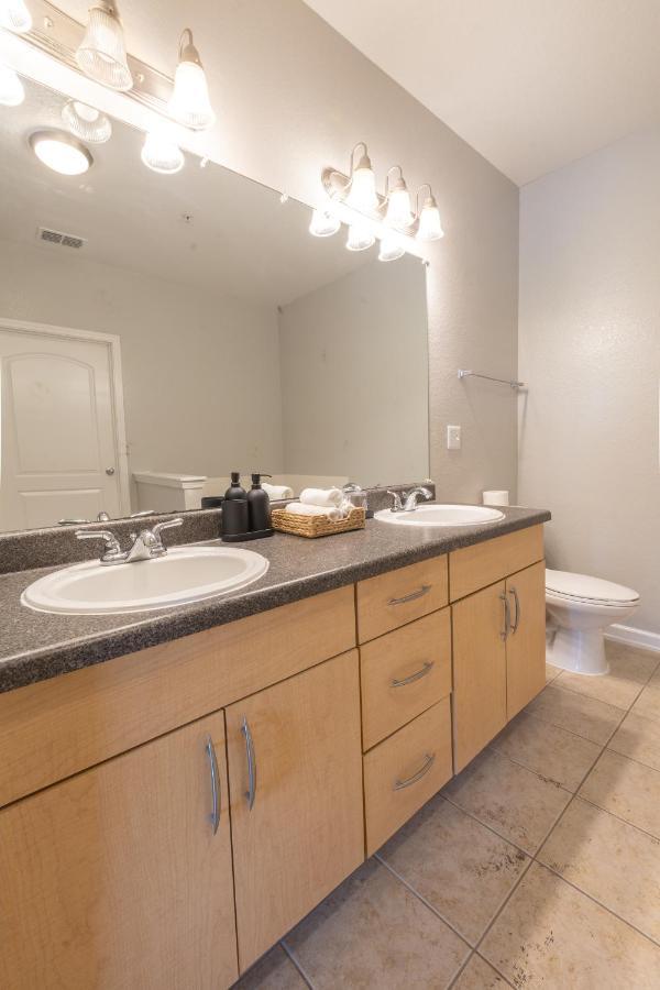 Apartment Luxurious 2-bed W/lake View And Amenities Orlando