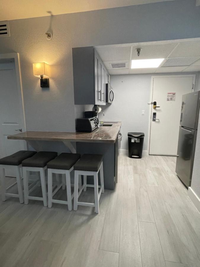 Lovely 1 Bedroom With Pool