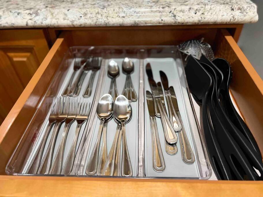 Casita, King Bd/sofa Bd/bth/kitch/netflix Disney+ Apartment Orlando