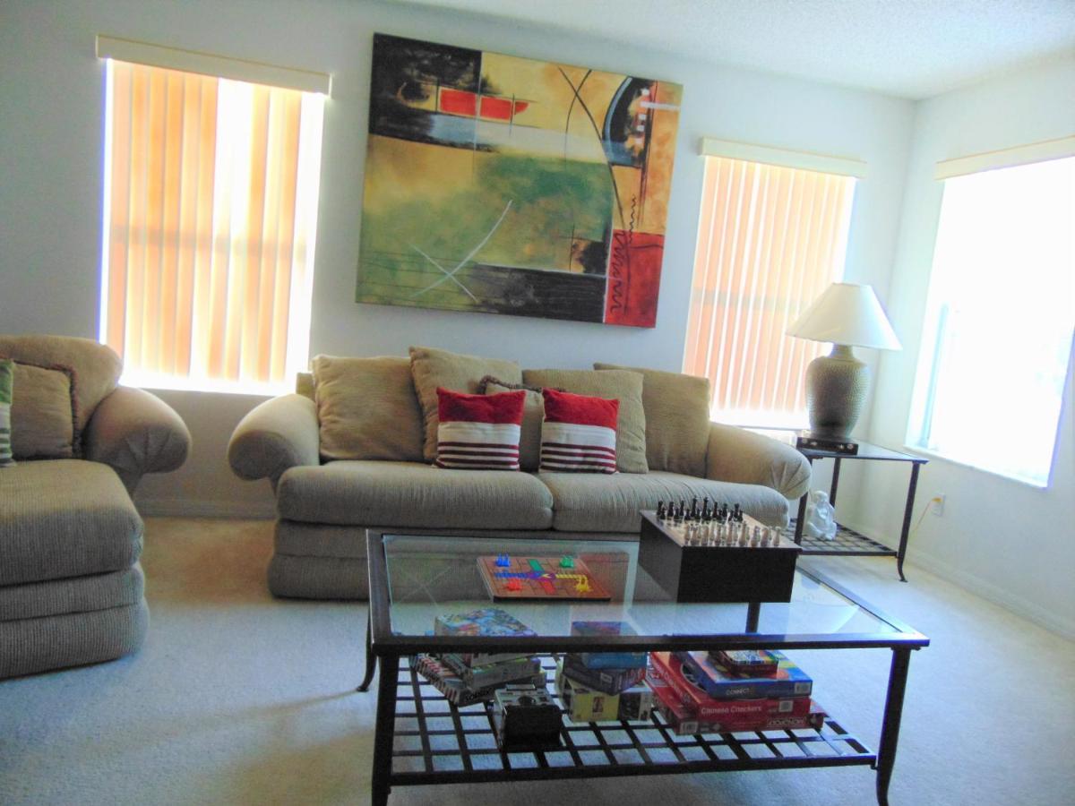 279 Square Meter Luxury Waterfront Home, Private Pool 15 Minutes From Disney! * Orlando