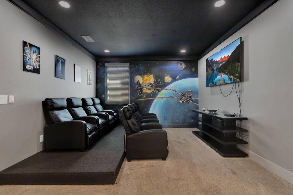 Villa 451-luxury Wmovie Theater And Arcade Orlando