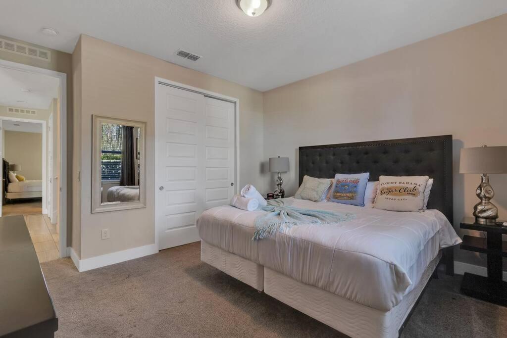 Villa 451-luxury Wmovie Theater And Arcade Orlando