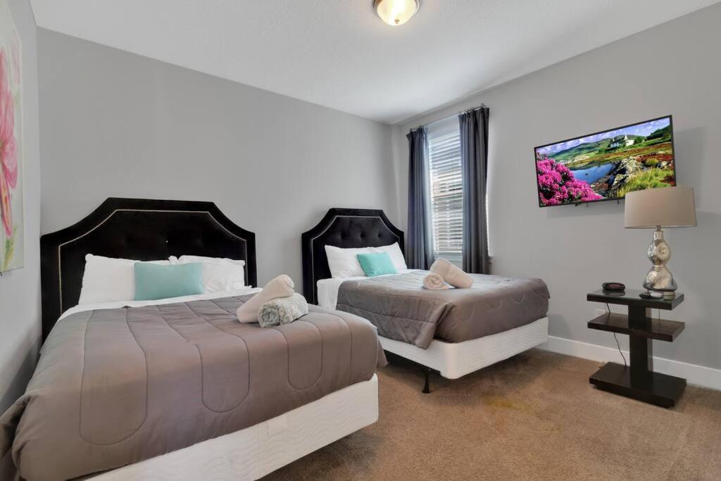 Villa 451-luxury Wmovie Theater And Arcade *