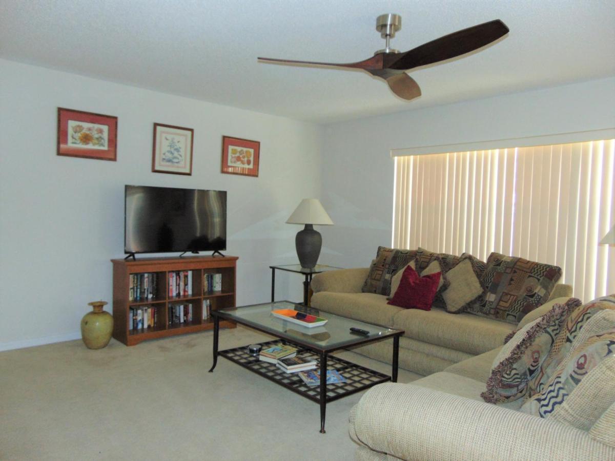 279 Square Meter Luxury Waterfront Home, Private Pool 15 Minutes From Disney! Villa *