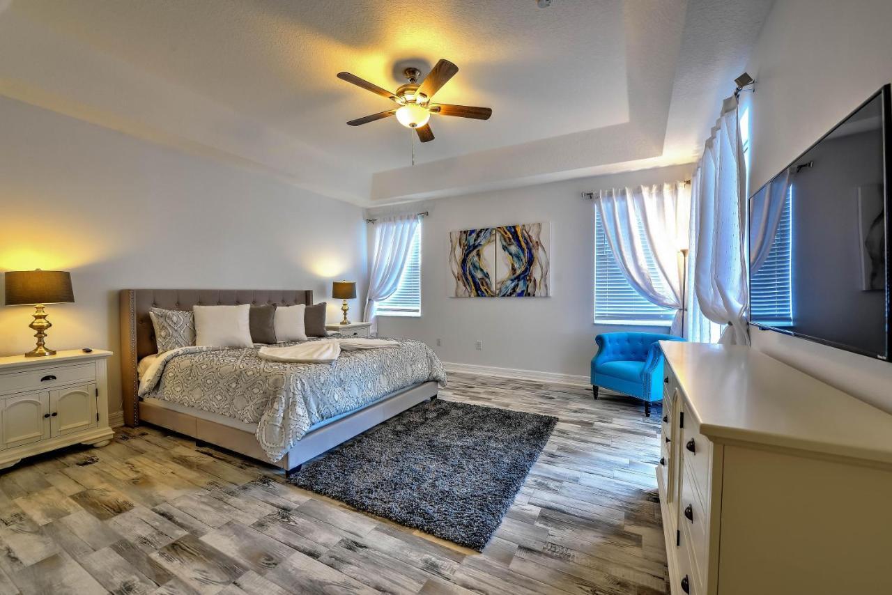 Holiday home Private Pool, Game Room, Near And Universal!!