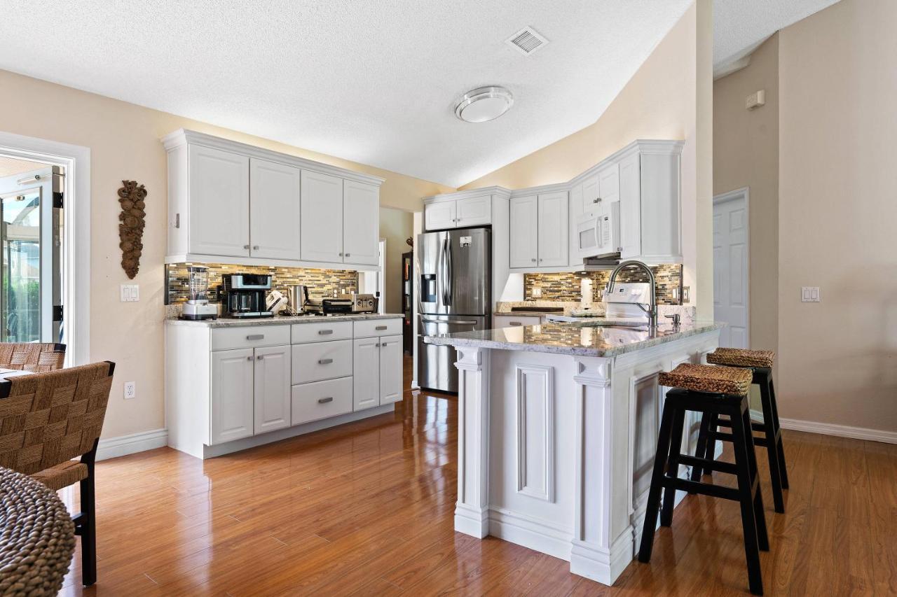 Dedicated Work Space And Game 4br Oi2800 Holiday home Orlando