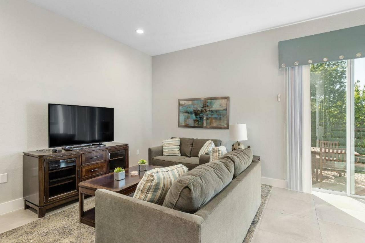 Amazing Cozy Townhome 15min-disney Parks 7562sa