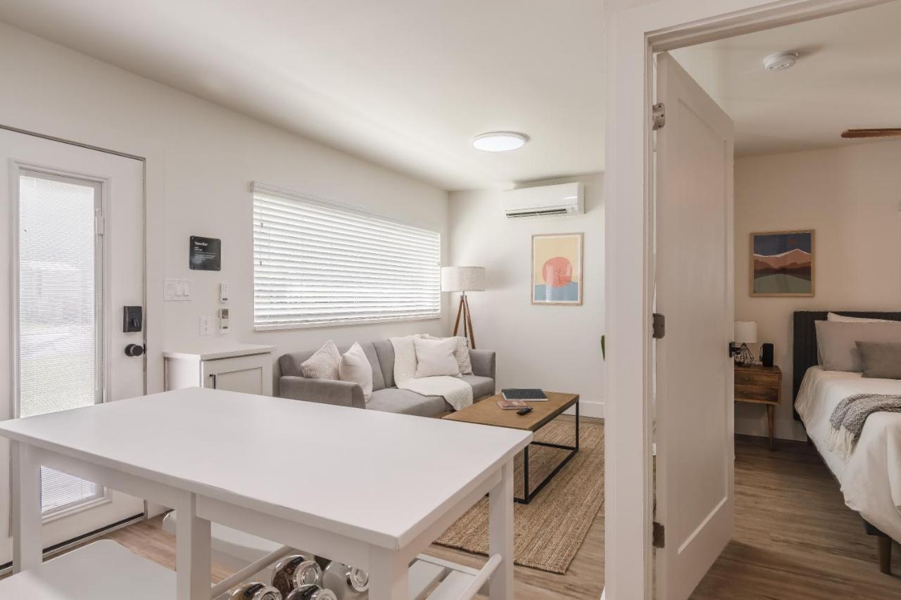 Luxury Tiny 2 Miles From Downtown Orlando