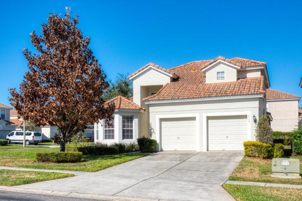 Villa Windsor Hills 5 Bed, 5 Bath 2500