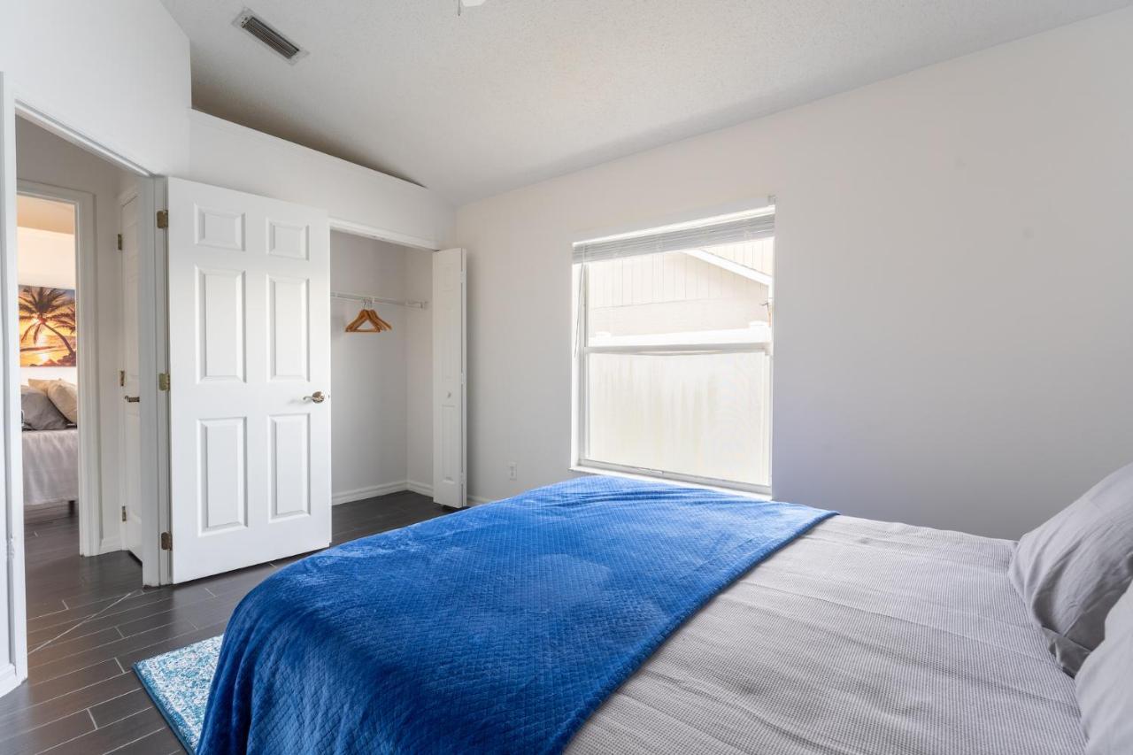 East Getaway - 3br/2bth - *pool *parking *