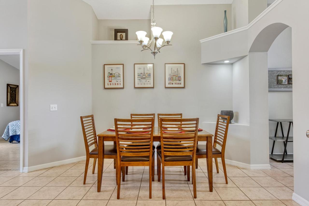 Star Oasis - 4 Bed Family Pool