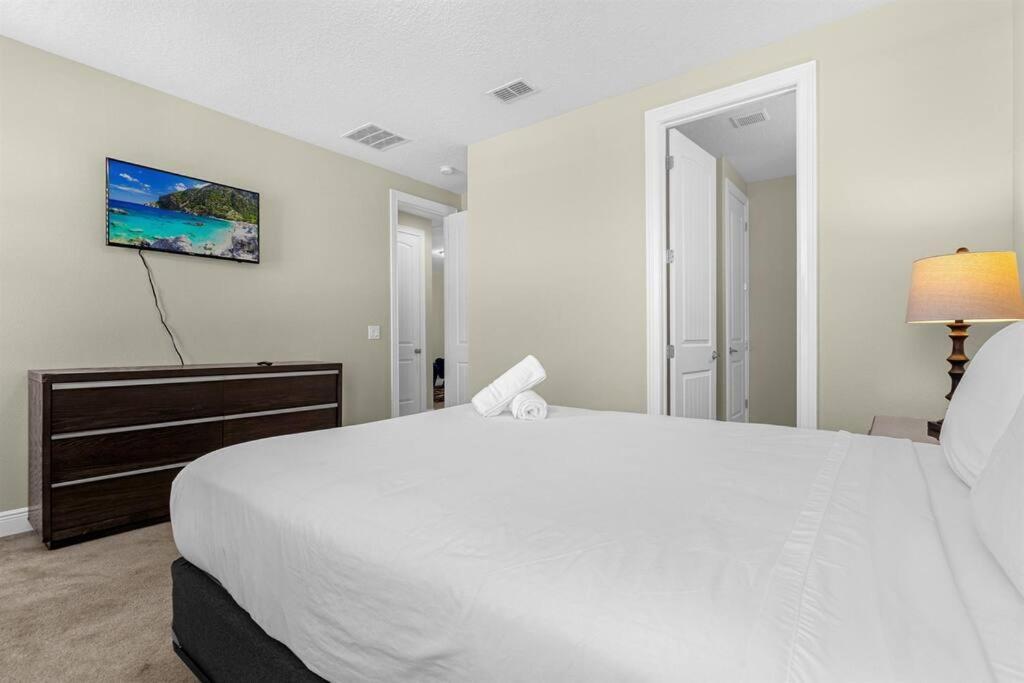 561 Villa- Pool Spa- New Listing *