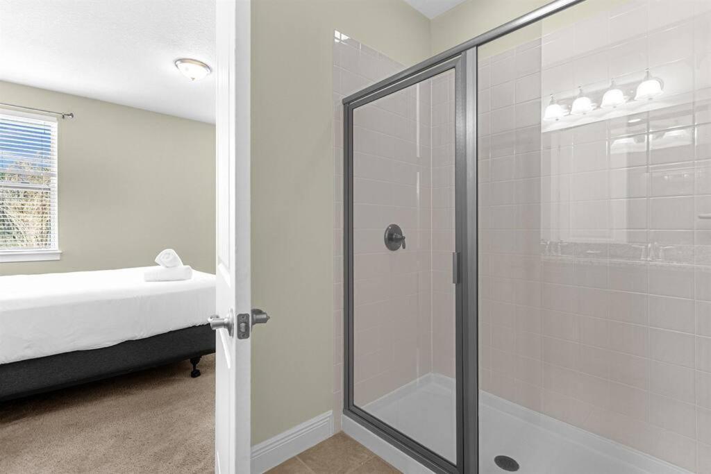561 Villa- Pool Spa- New Listing * Orlando
