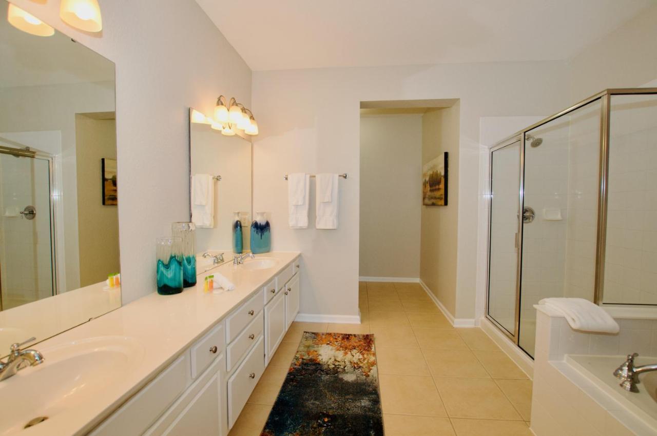 Vista Cay Luxury 4 Bedroom *