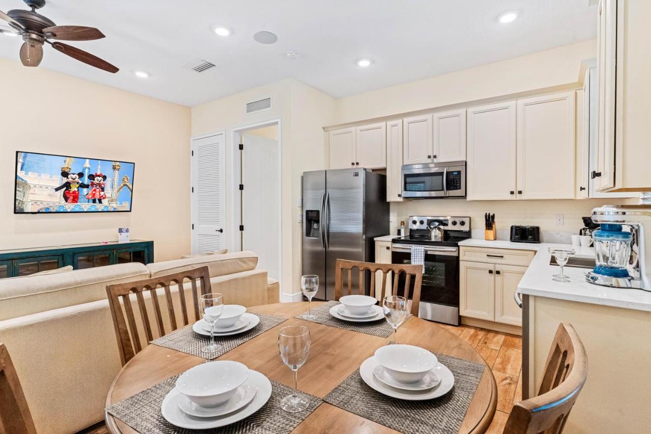 3000 Latitude Lane Holiday home