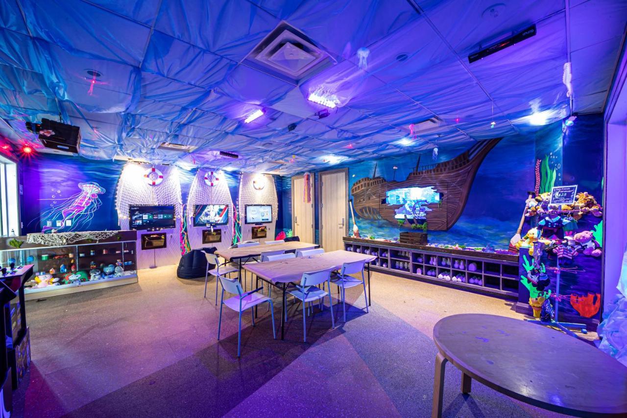 Dream Villa: Private Pool & Themed Orlando