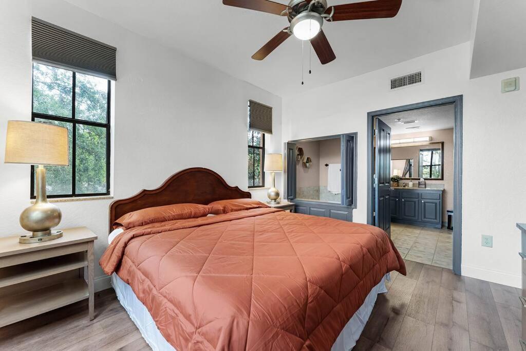 Designer Corner 3br/2ba - Disney, Universal, Convention Center & Seaworld * Orlando