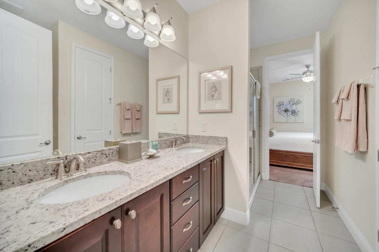 Spacious 8br Family House With Private Caged Pool And Full Size Crib Near Holiday home Orlando