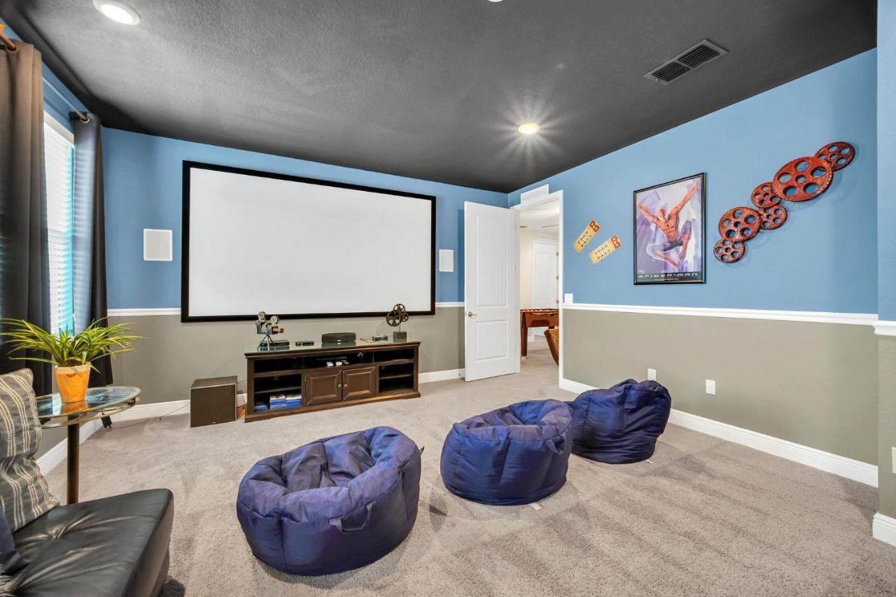 Spacious 8br Family House With Private Caged Pool And Full Size Crib Near *