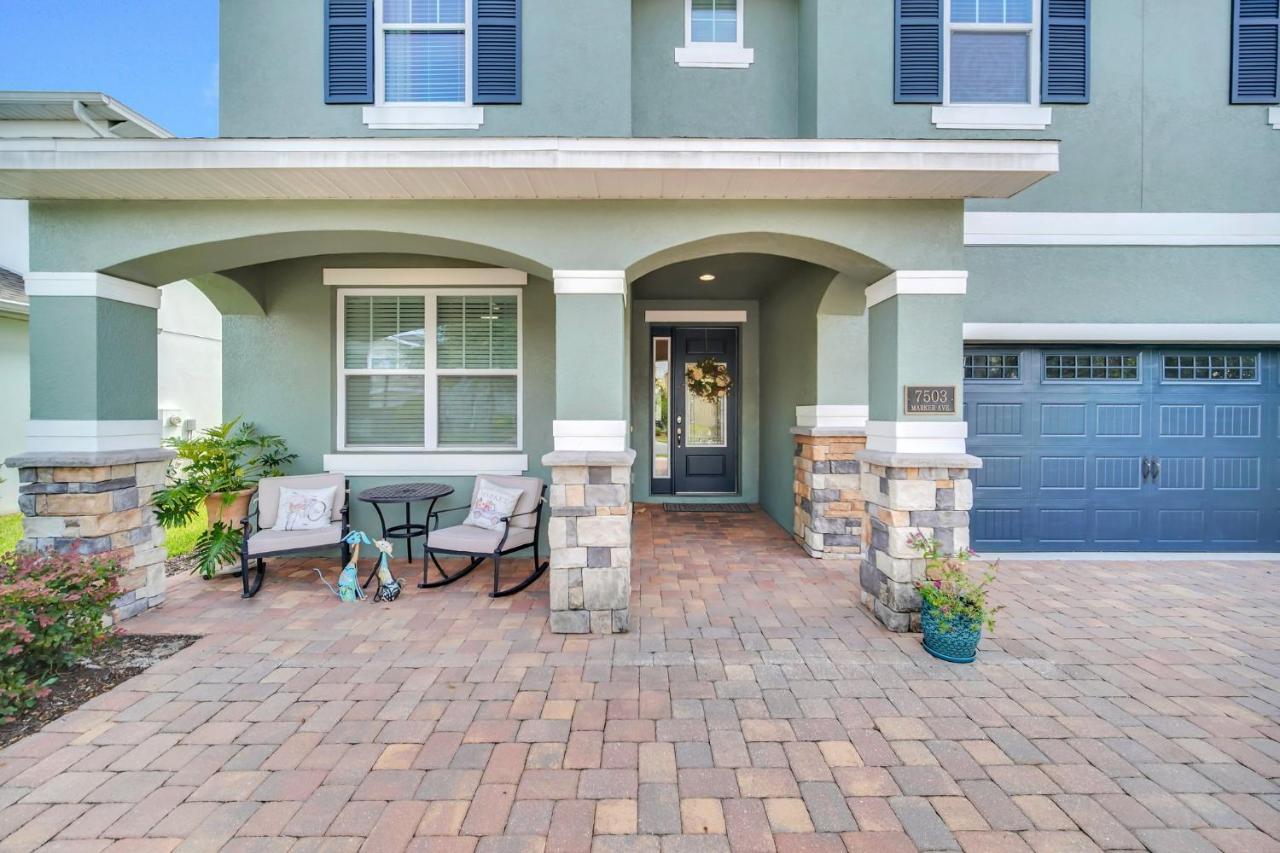 Spacious 8br Family House With Private Caged Pool And Full Size Crib Near